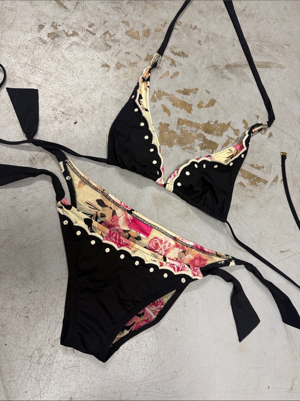 Black Floral Trim Triangle Bikini Set - BETSEY JOHNSON Size Medium LIKE NEW